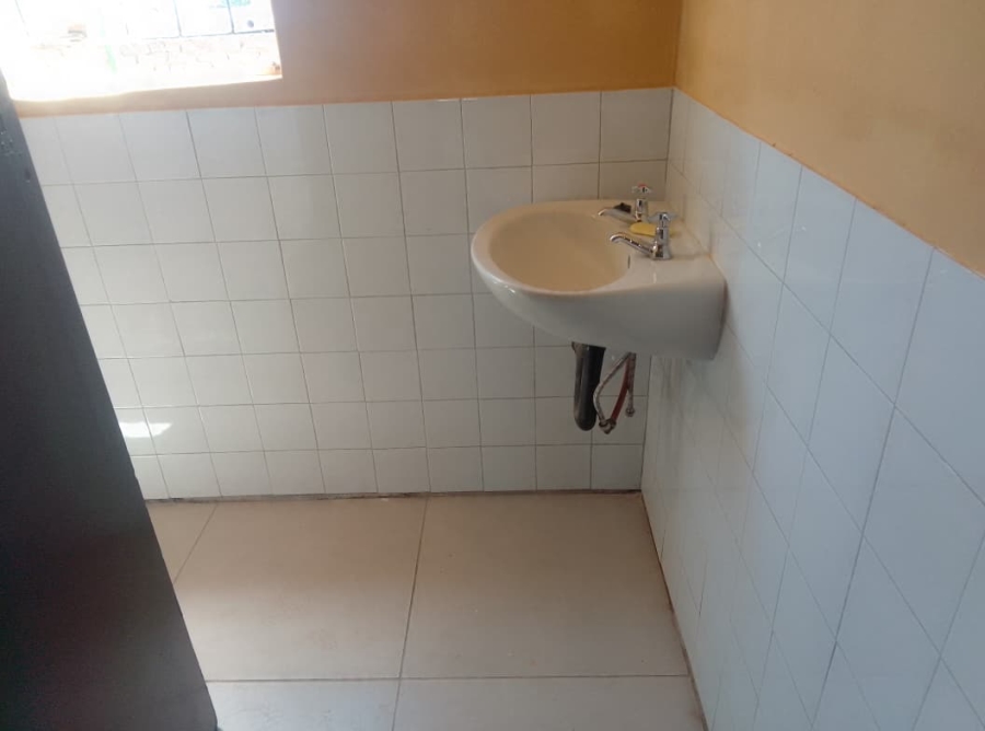 2 Bedroom Property for Sale in Roodepan Northern Cape